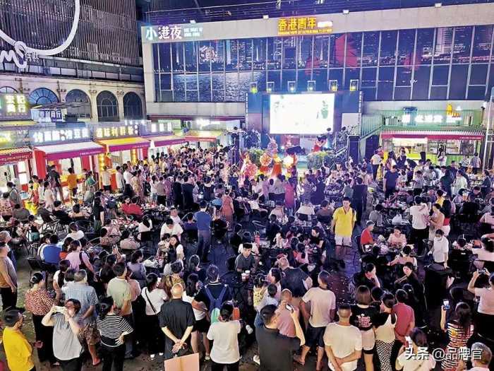 5334万人次！专坑香港人的“购物旅游团”，香港人挤破头都要报名