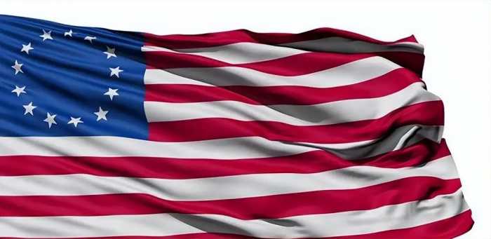 月球插下的五星红旗，让美国登月遭到质疑，为何美国国旗会飘扬？