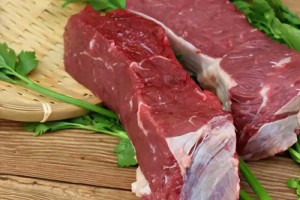 市场上的“假牛肉”到底是用什么做的？看到制作原料，你还敢吃吗